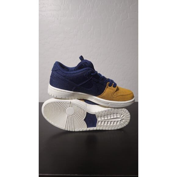 Nike Men's SB Dunk Low Dx6775-400 Size 7 - Picture 3 of 6